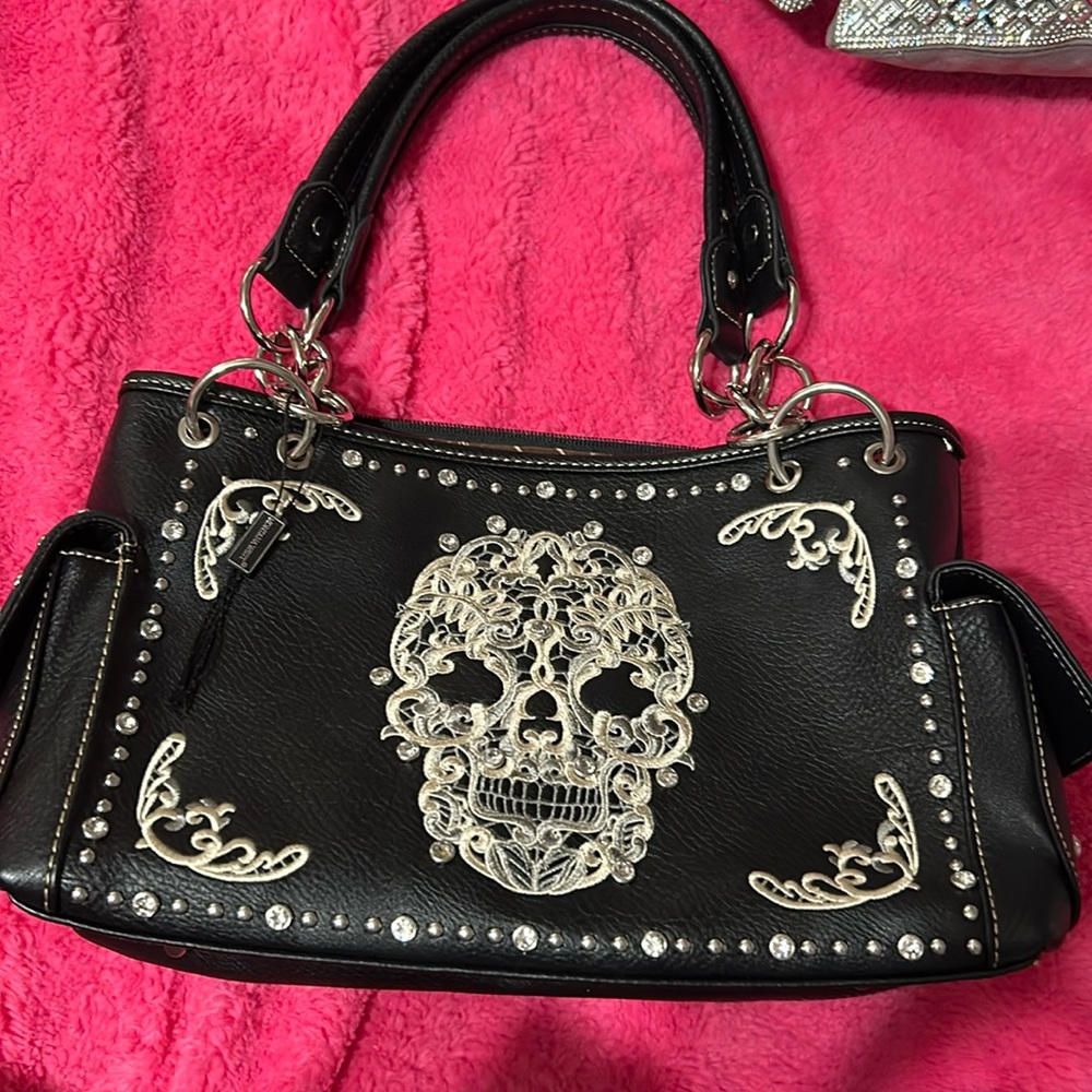 Skull purse